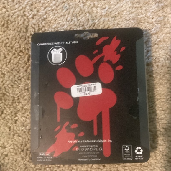 🔥Horror Cats earphone case Hot topic🔥 - Picture 2 of 3